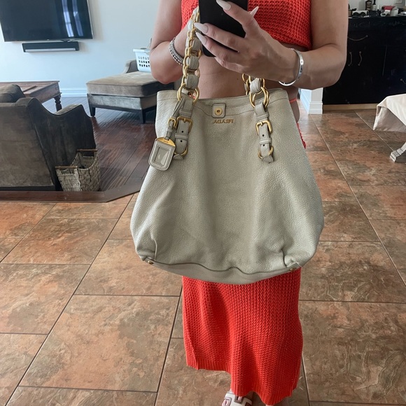 100% Authentic  Prada beige leather with sheen. Gold Hardware - Picture 5 of 11